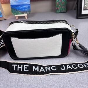 Faux Marc Jacobs Black, White & Red Crossbody Camera Bag
